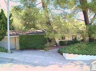 670 Ridge Dr, Glendale, CA 91206