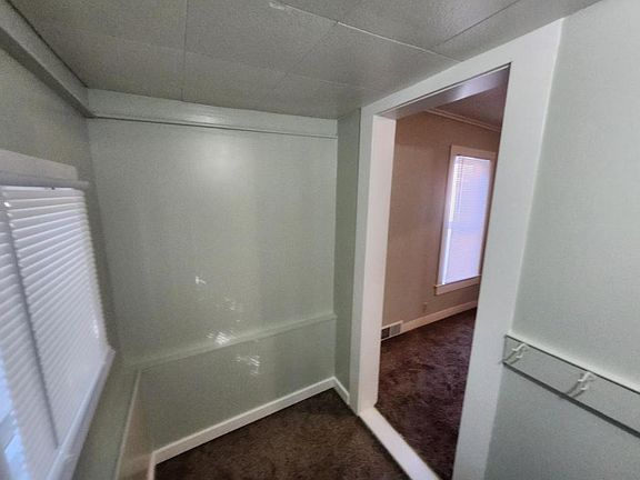 5th image of 412 S Crosby St