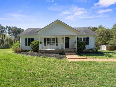 1600 Carson Rd, Pilot Mountain, NC, 27041