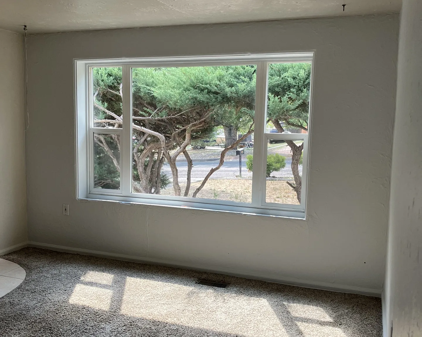 1017 Sunset Rd — Photo 2