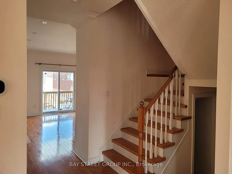118 Gable Ave — Photo 13