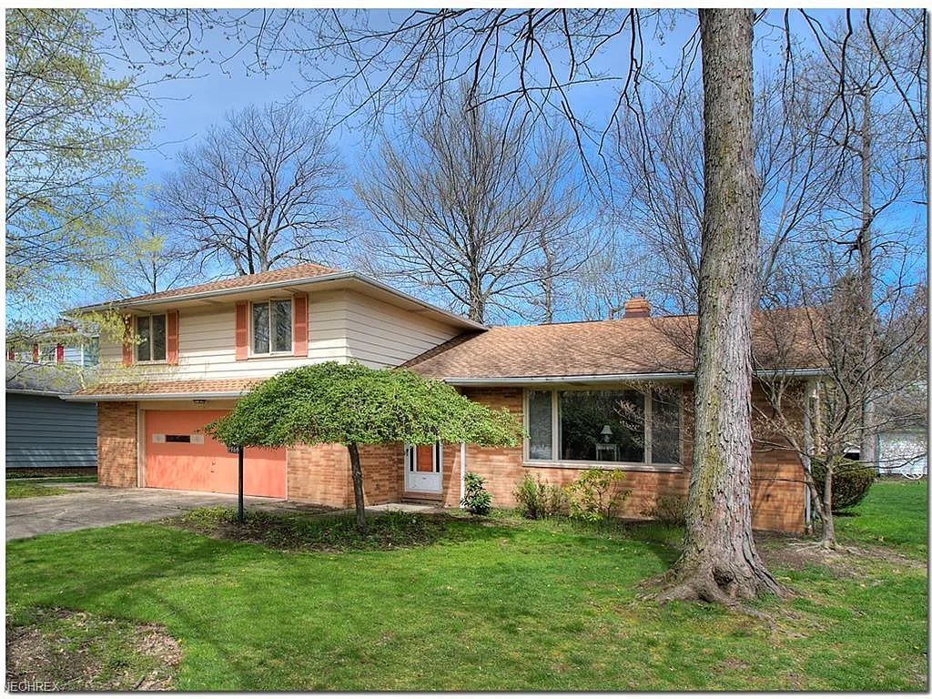 4765 Dorshwood Rd photo 1