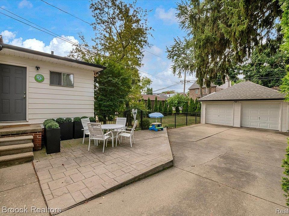 4151 Arlington Dr, photo 27