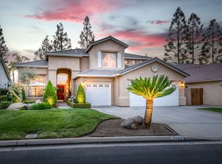 7095 N Warren Ave, Fresno, CA
