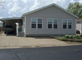 1672 N Coldwater Crossing Rd, Lakeside Marblehead, OH 43440