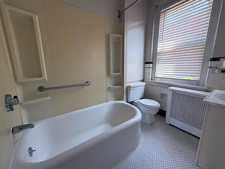 405 Main St #44 — Photo 8