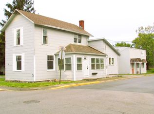 202 W College St, Jackson Center, OH 45334