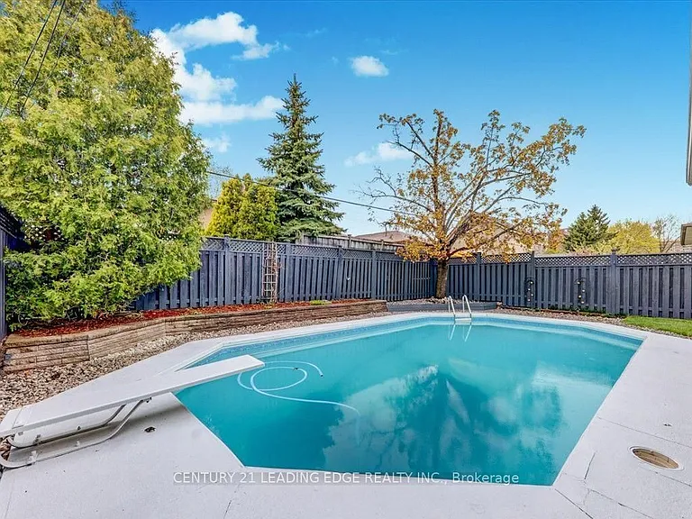 2B Horizon Cres — Photo 13