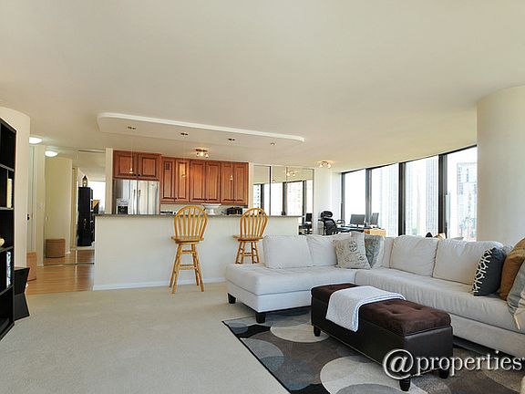 Kitchen/Living Room