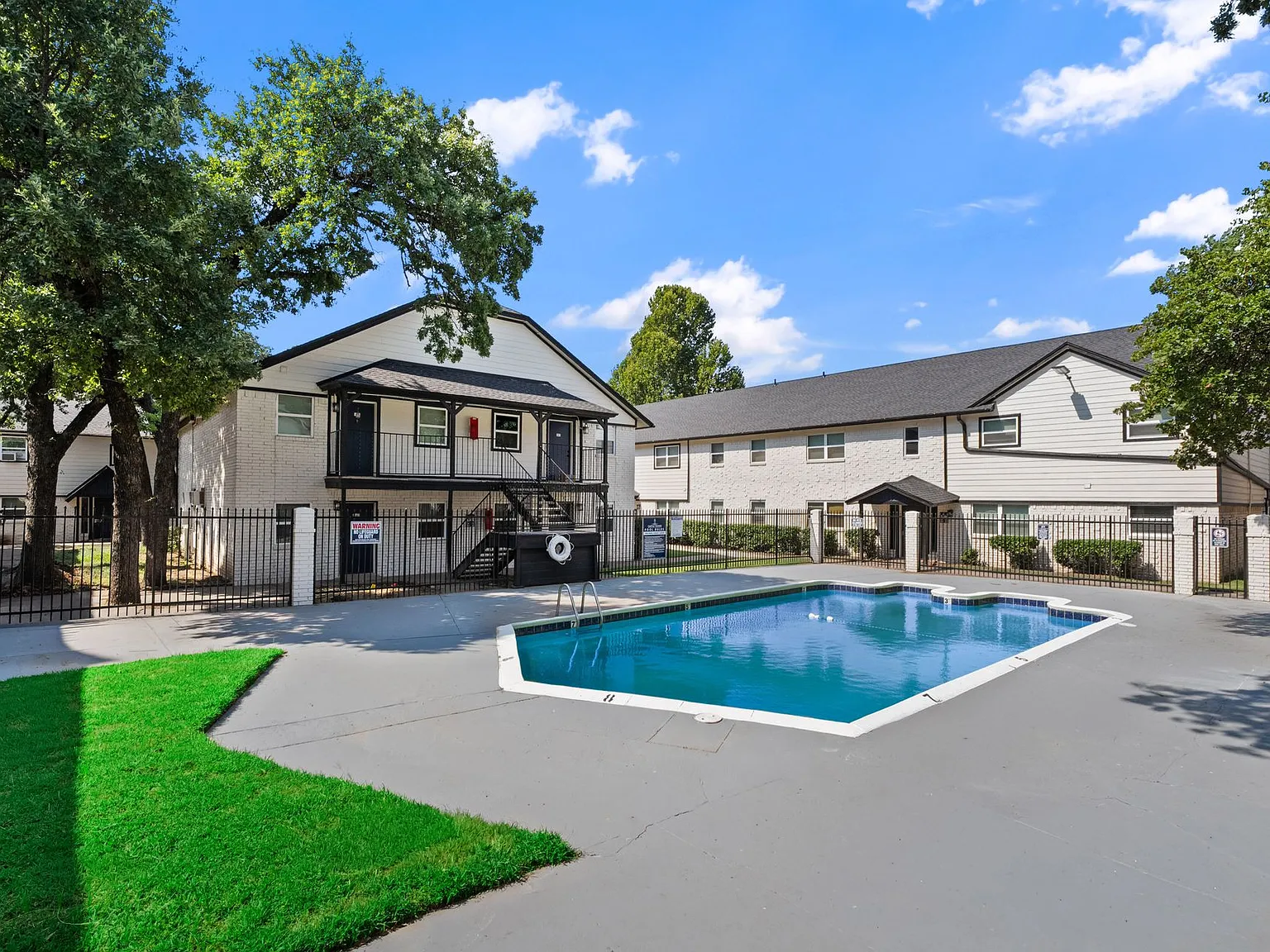 Castle Tower Apartments | Renovated Homes in Northwest Oklahoma City — Photo 3