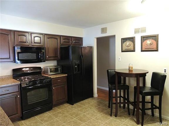 5th image of 2830 Merrell Dr