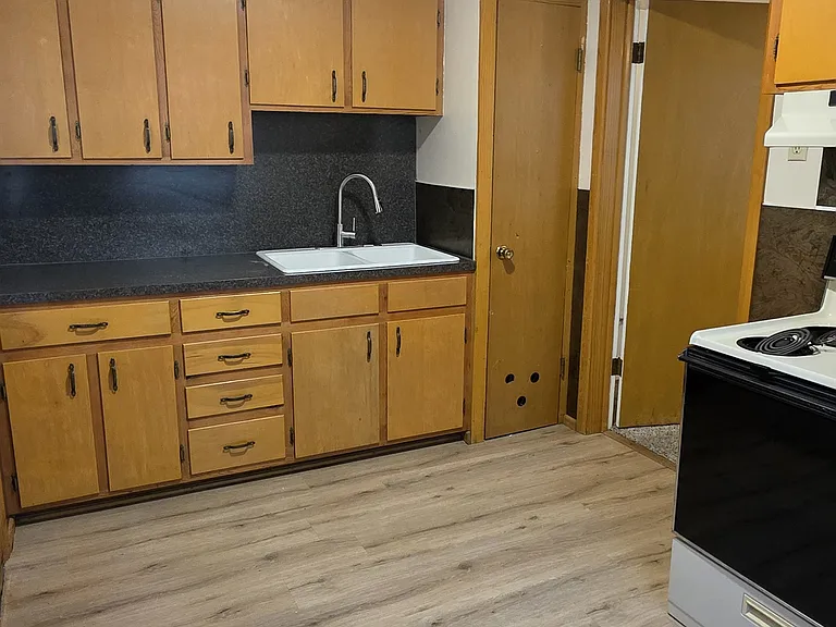 2117 Grand Ave — Photo 5