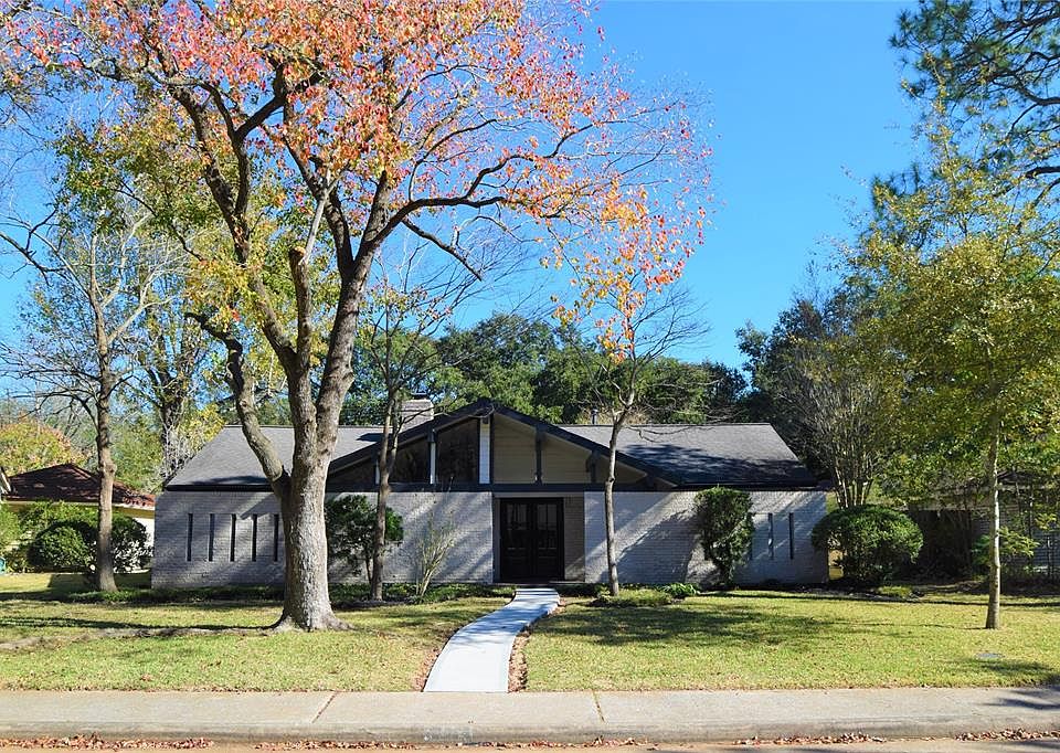 1st image of 10023 Villa Lea Ln