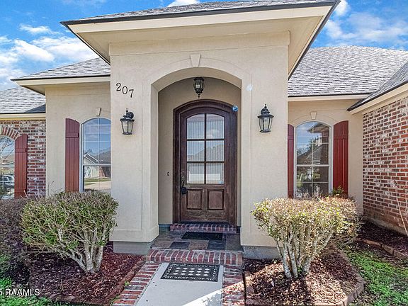 2nd image of 207 Copperfield Way