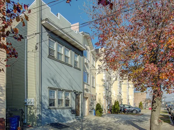 17225 Baisley Blvd, Jamaica, NY 11434