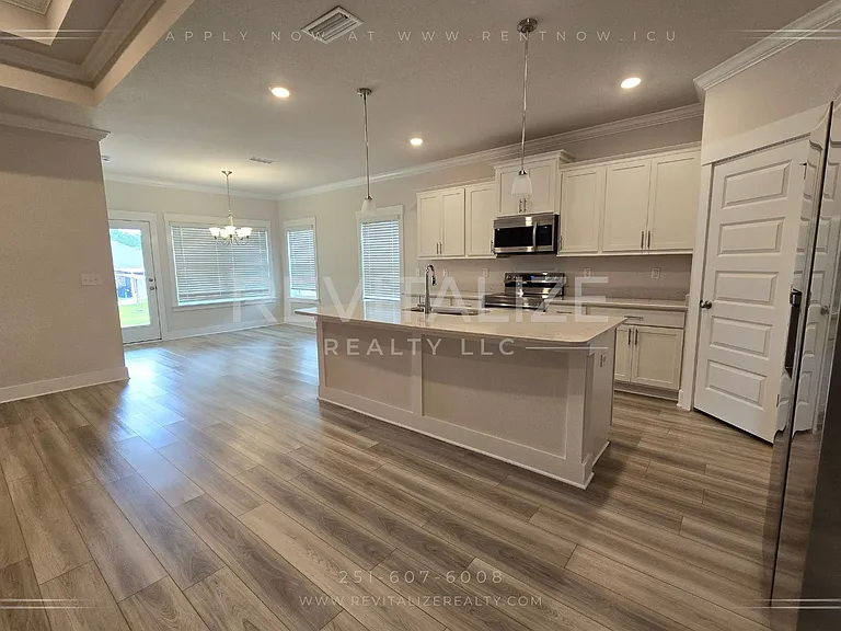 1730 Grouse St — Photo 32