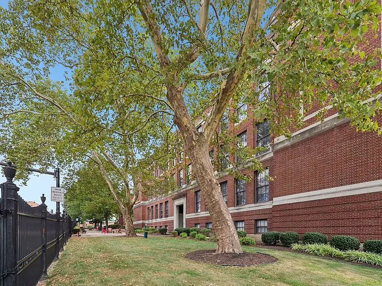 Residences at South High — Photo 29