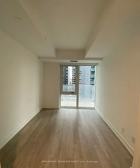 88 Queen St E #1715 — Photo 4