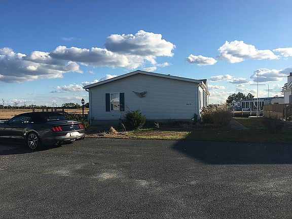 5th image of 35646 Joann Dr