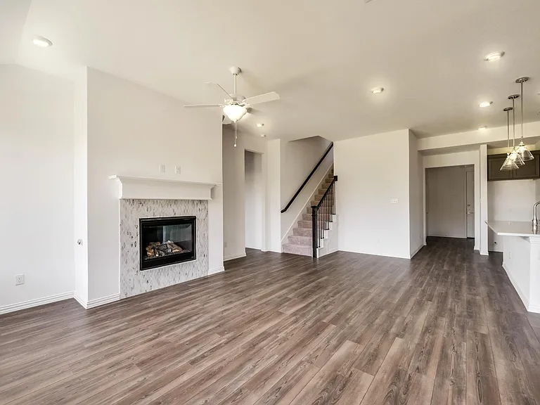 1820 Purtis Creek Dr — Photo 12