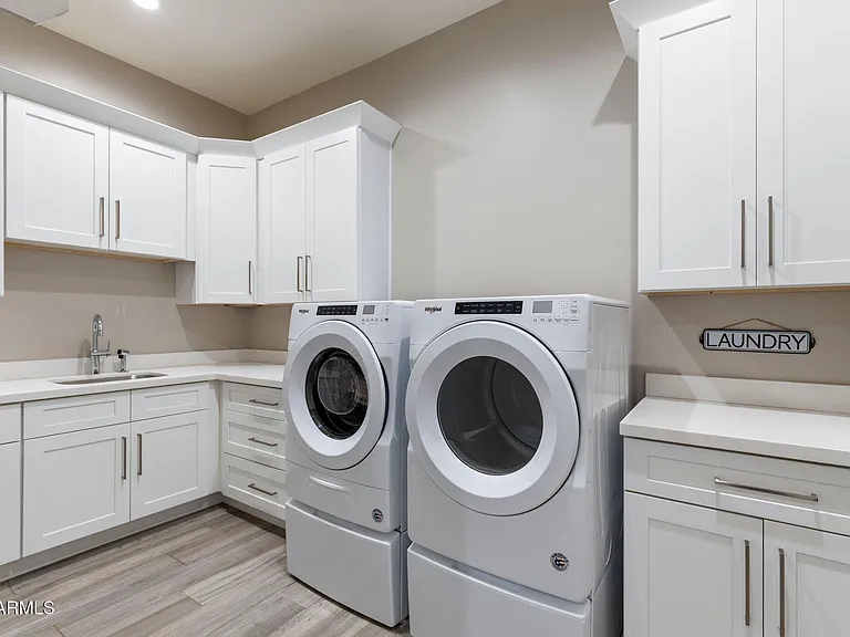 2252 E South Mountain Ave — Photo 50