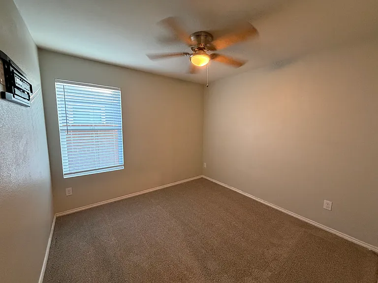3955 Paragon Trl — Photo 6