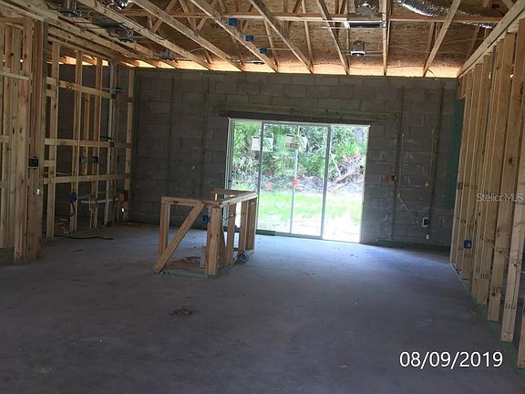 4th image of 133 Willow Dr