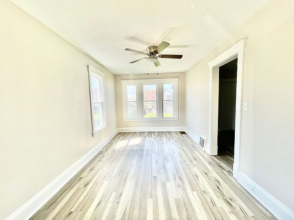 3rd image of 173 Fairlawn Ave