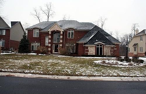 1st image of 4370 Forest Hill Dr