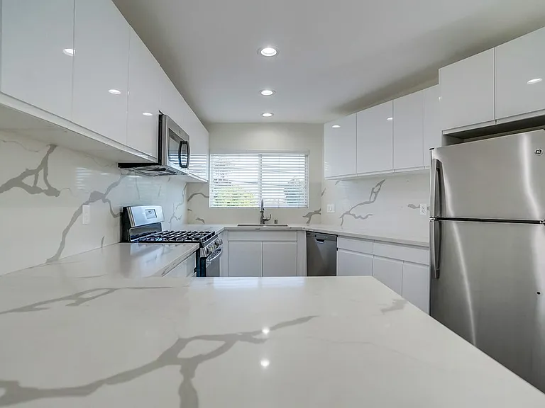 715 Marlborough Ave — Photo 19