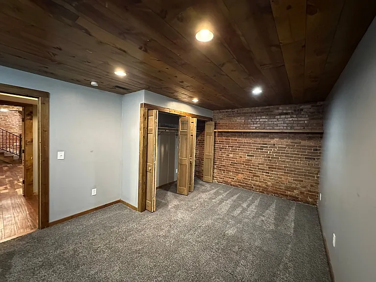 414 Wilson St — Photo 7