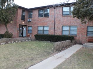 2902 31st St, Zion, IL 60099