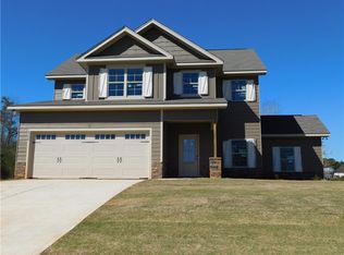 2706 E Point Dr, Opelika, AL 36804
