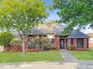720 Brees Dr, Desoto, TX 75115