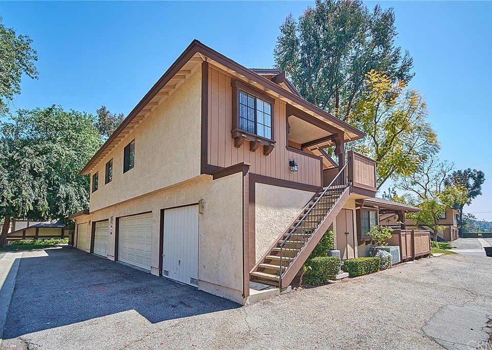 1st image of 21755 Laurelrim Dr Unit B