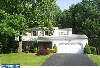 1st image of 305 Bishop Morgan Ct