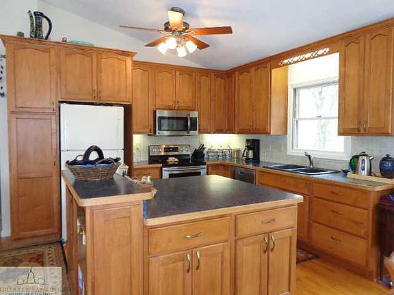 5th image of 3706 Stoneleigh Dr