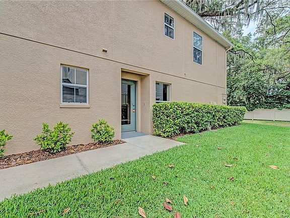 3rd image of 2916 Royal Tuscan Ln