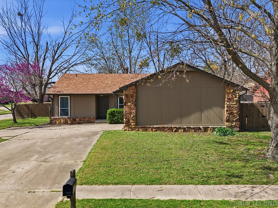 1st image of 4508 S Ironwood Ave