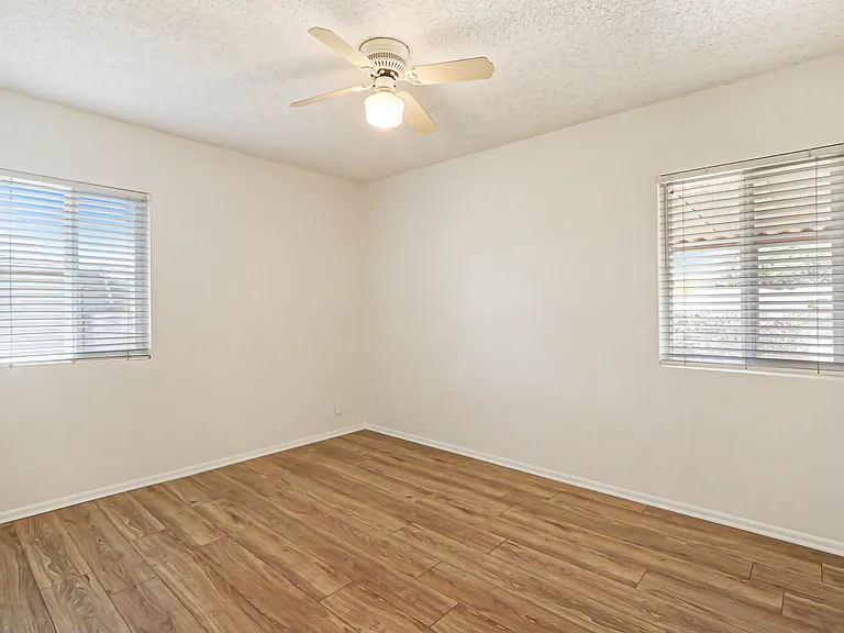 677 N Tulare Way — Photo 9