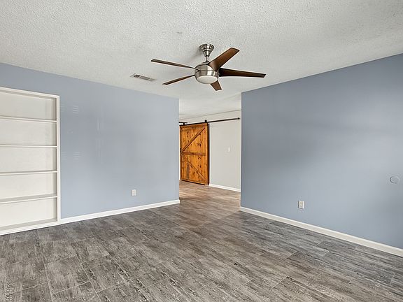 5th image of 4716 Kyle Dr
