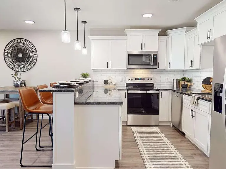The Woods Townhomes — Photo 4