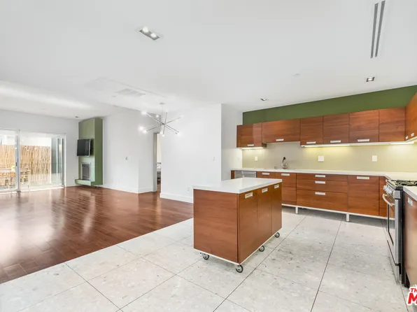 6735 Yucca St Unit 206, Los Angeles, CA 90028