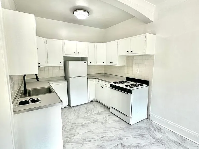 12231 Clifton Blvd — Photo 2