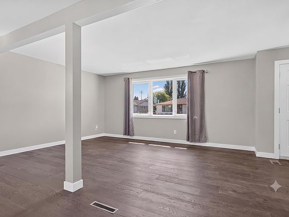 4th image of 6704 94a Ave NW