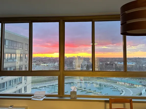 8900 E Jefferson Ave #1431, Detroit, MI 48214