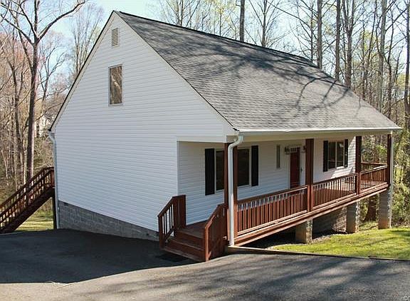 2nd image of 6036 Pontefract Dr
