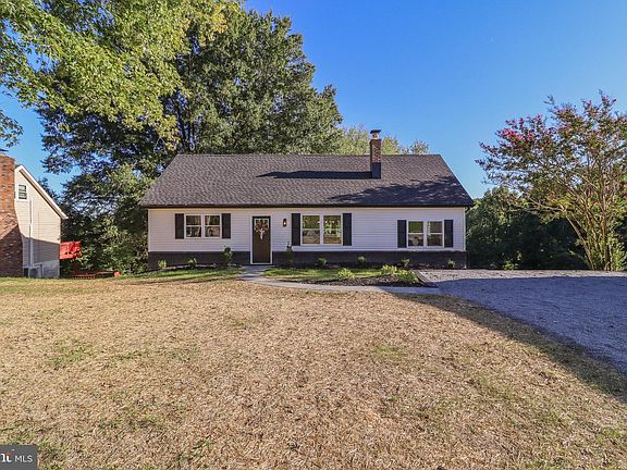 3rd image of 54 Glenna Dr