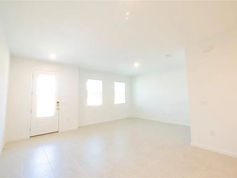 104 Royal Ranch Rd — Photo 29