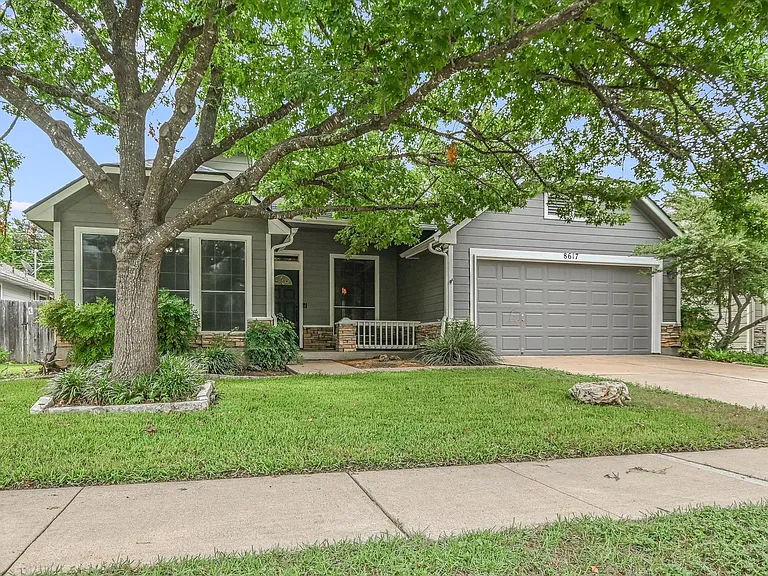 8617 Little Laura Dr — Photo 1